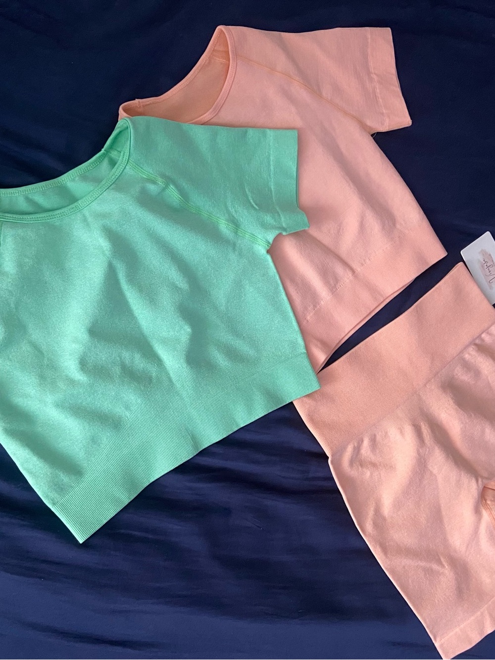 New Vinjasa seamless athletic wear set. Size medium